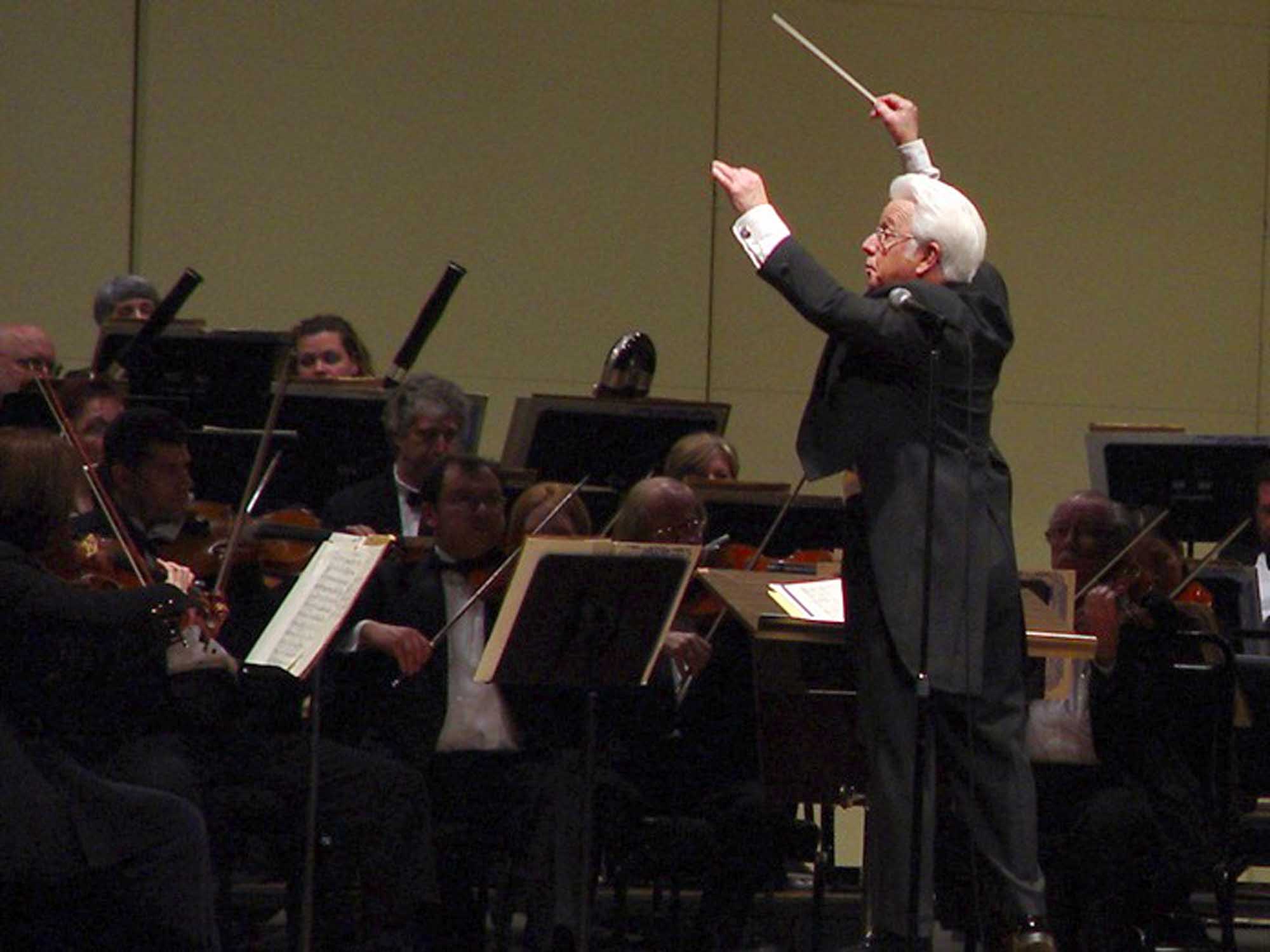 Maestro Barry Brisk conducts his last concert for Beach Cities Symphony