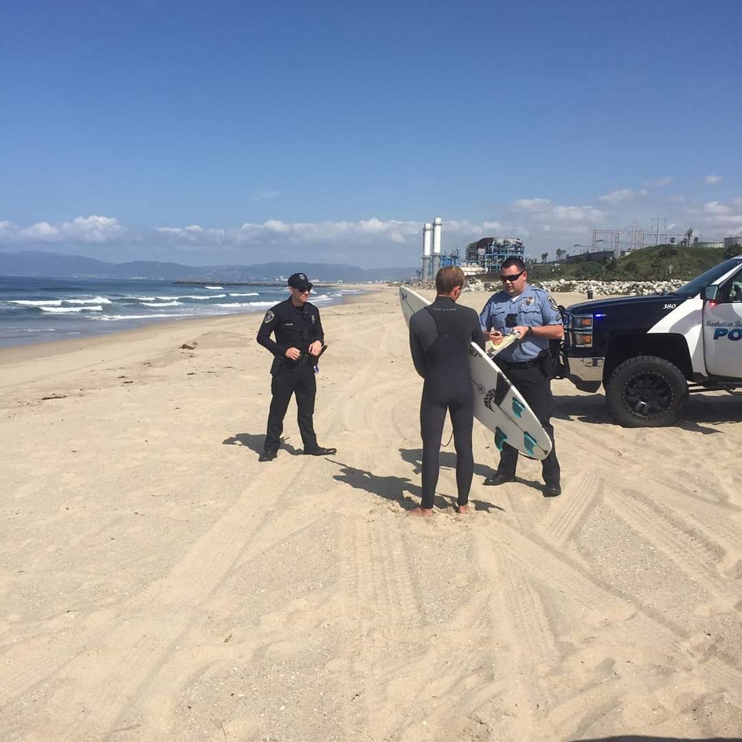 Manhattan Beach surfer issued possible $1,000 citation for violating beach closure order