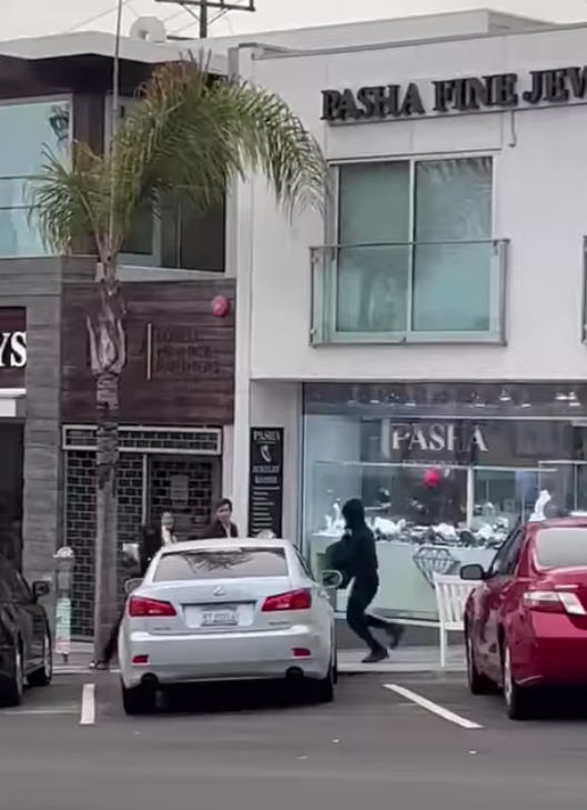 Manhattan Beach responds to ‘smash and grab,’ ‘home invasion’ crimes