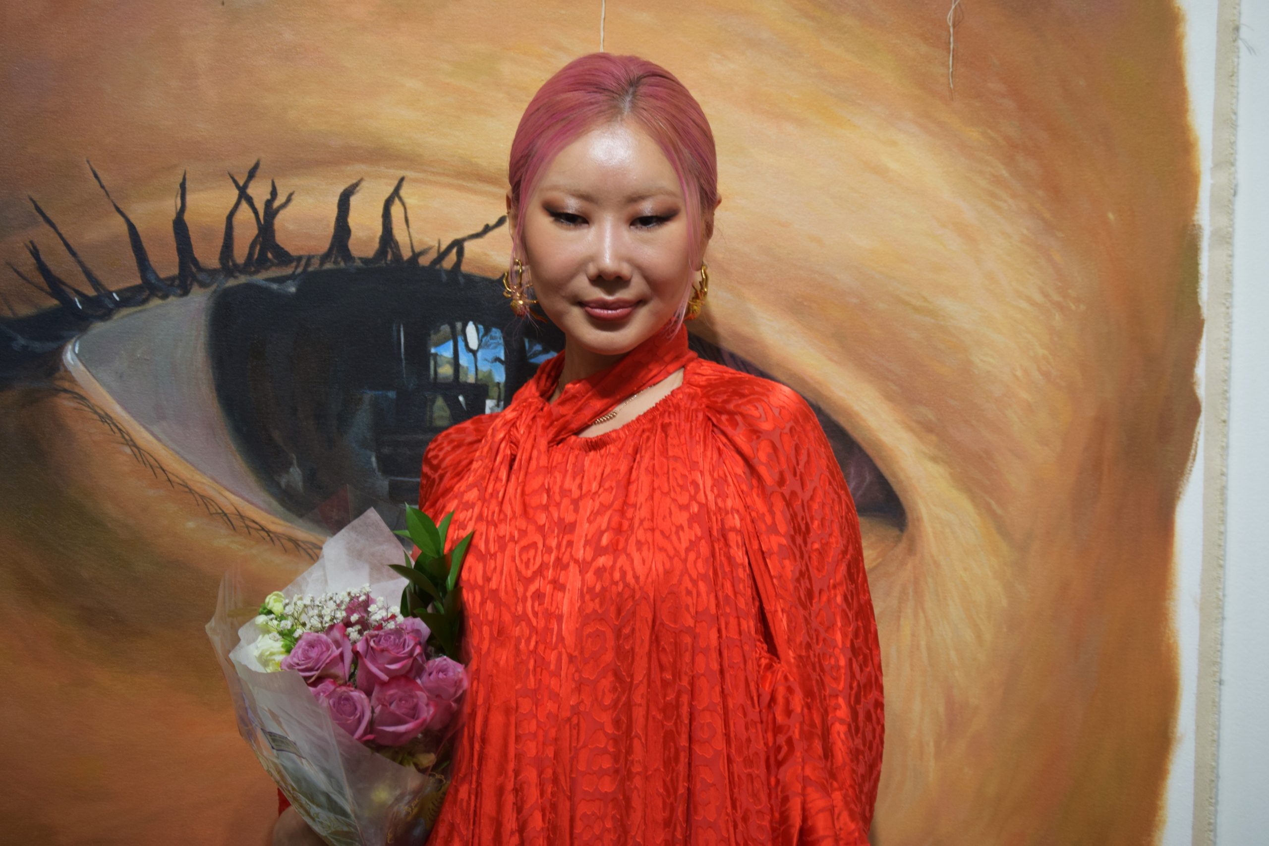 A baker’s dozen: photos from the 2024 LA Art Show (on view through Feb. 18)