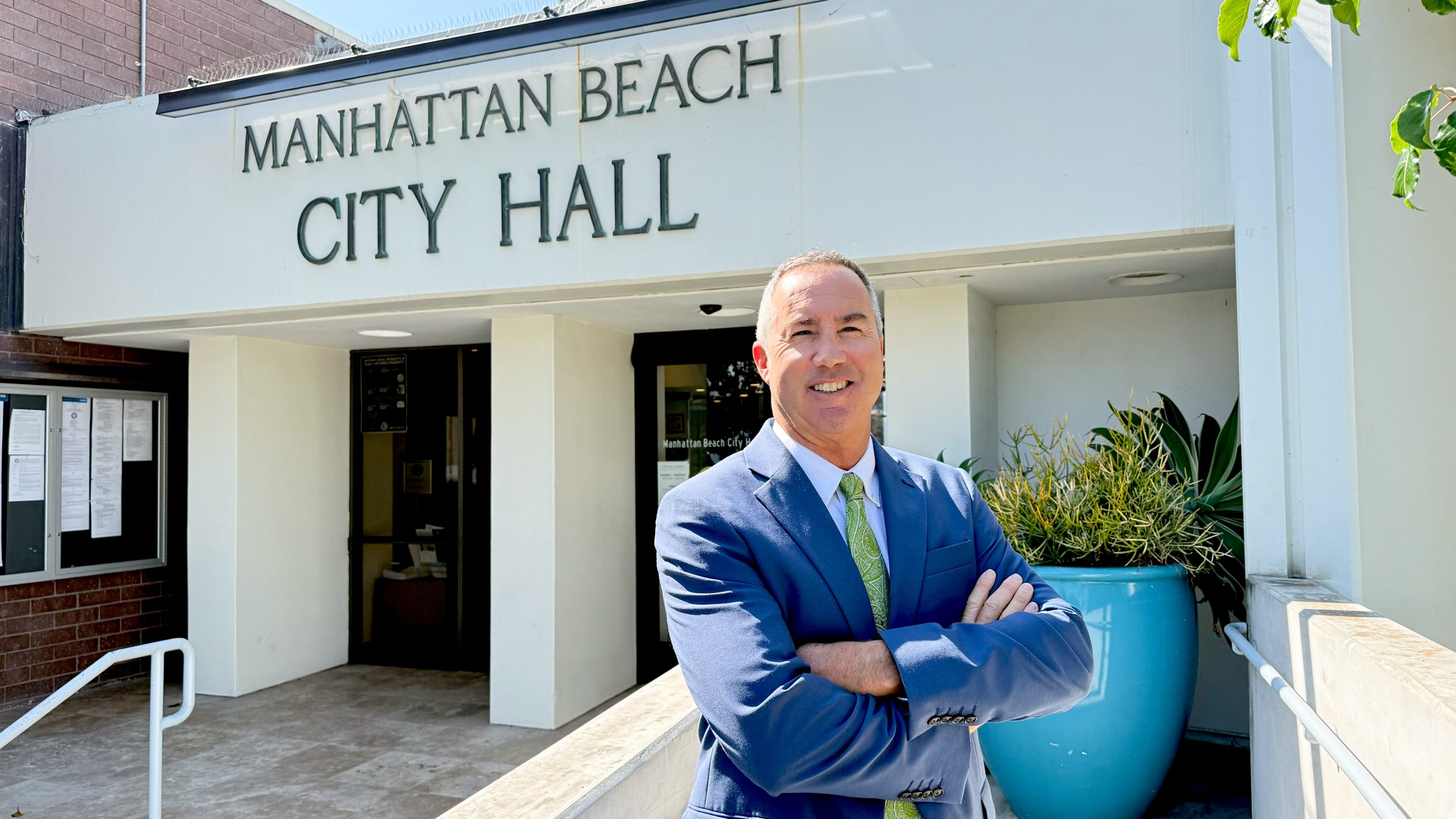 The Man Who Would Be Judge: Steve Napolitano exits the Manhattan Beach political stage and runs for the judicial bench