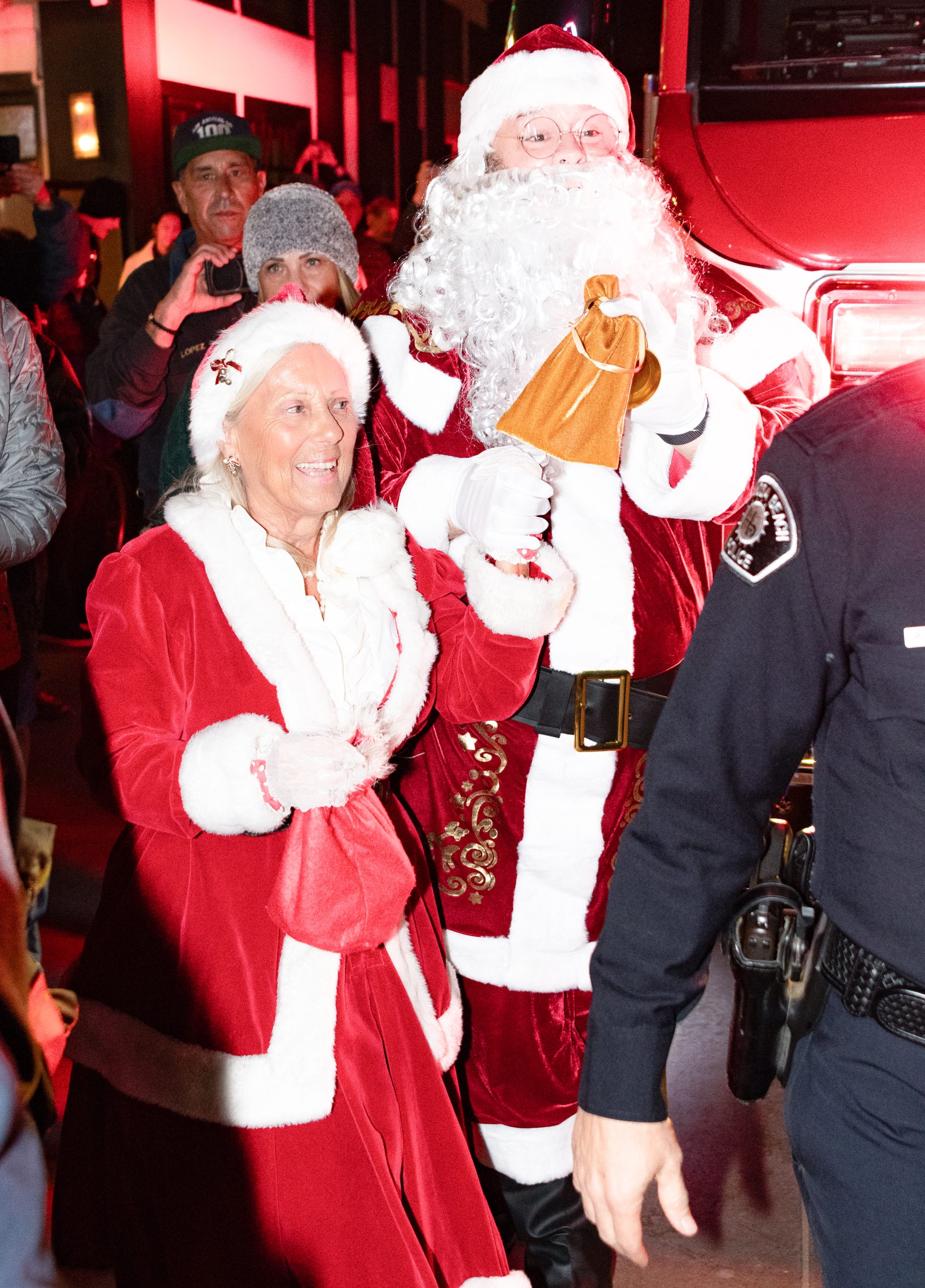 Hermosa for the Holidays a community affair