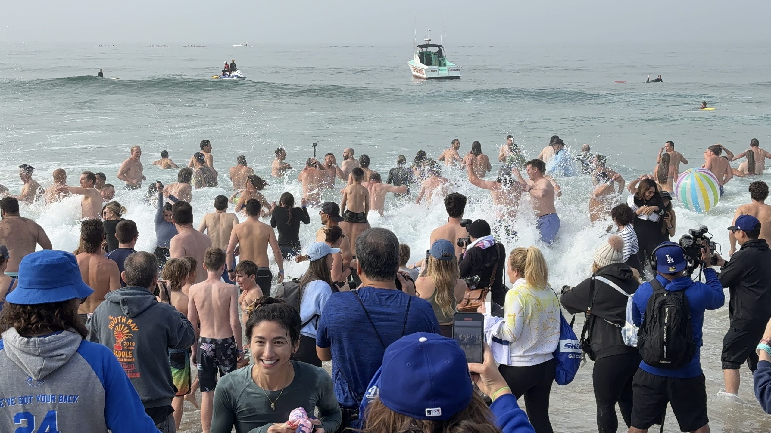 Dodgers show World Champion spirit at teammate Chris Taylor’s Polar Plunge benefit in Manhattan Beach