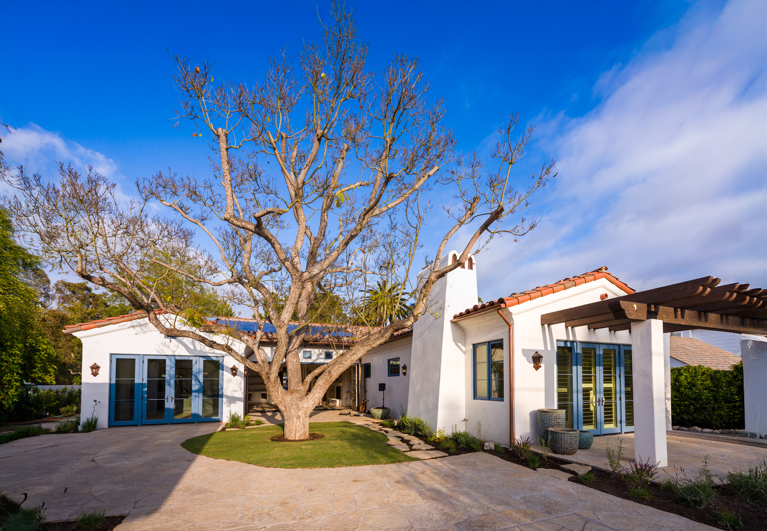 The house built around a tree in the Mayberry-like Valmonte neighborhood