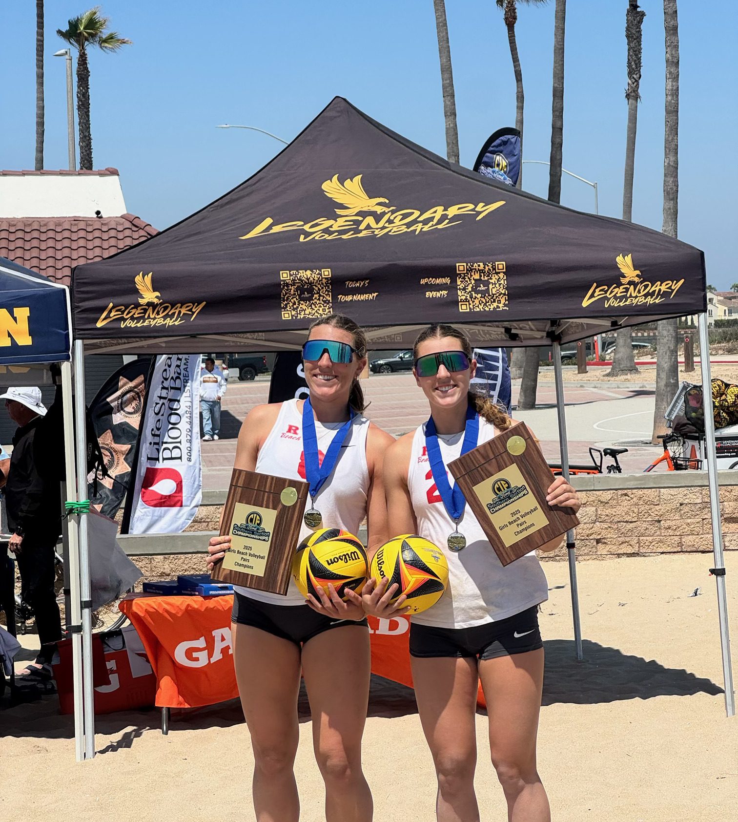 Redondo Union High School girls beach volleyball take state titles