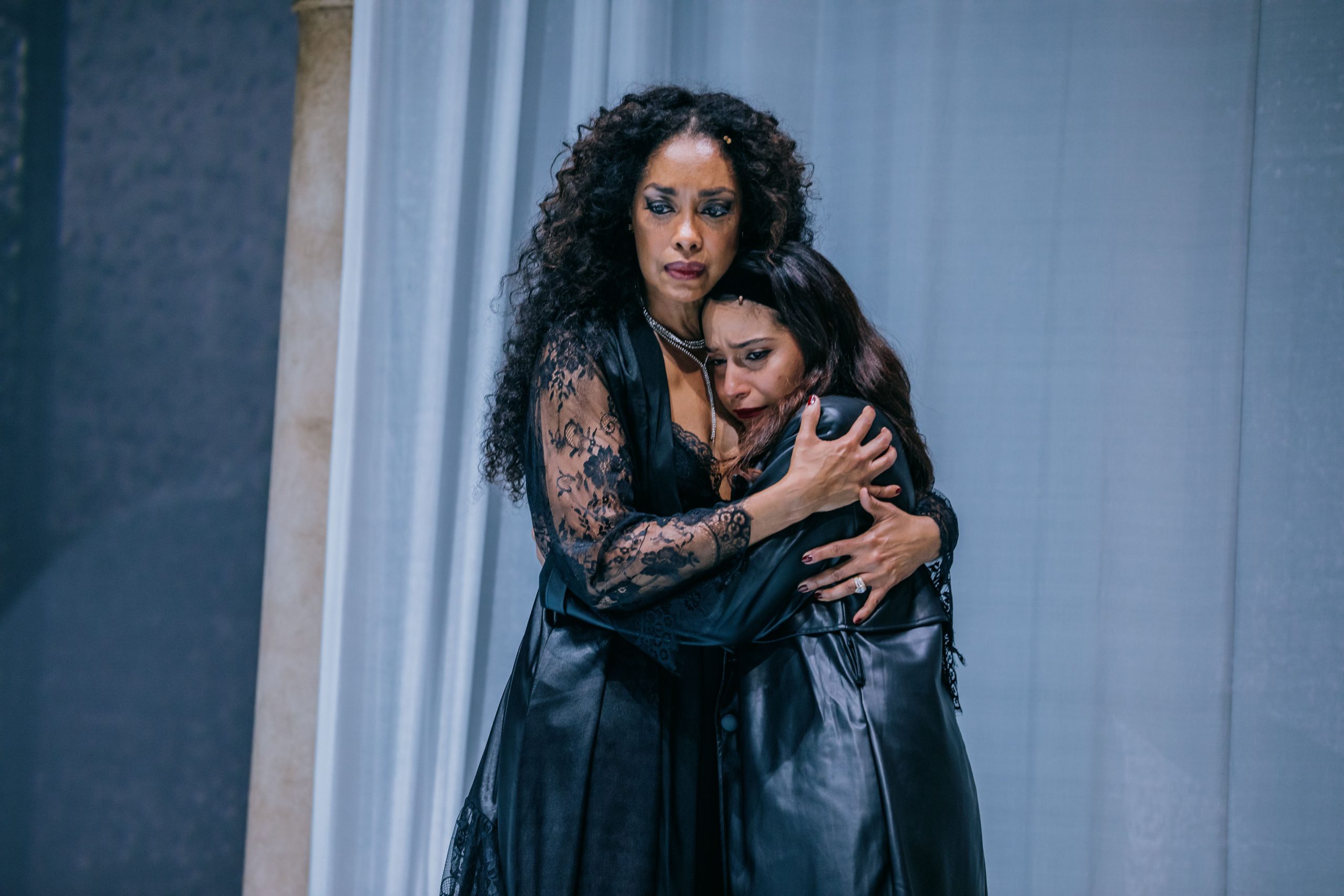 “Hamlet” at the Taper – Not for the kiddies!