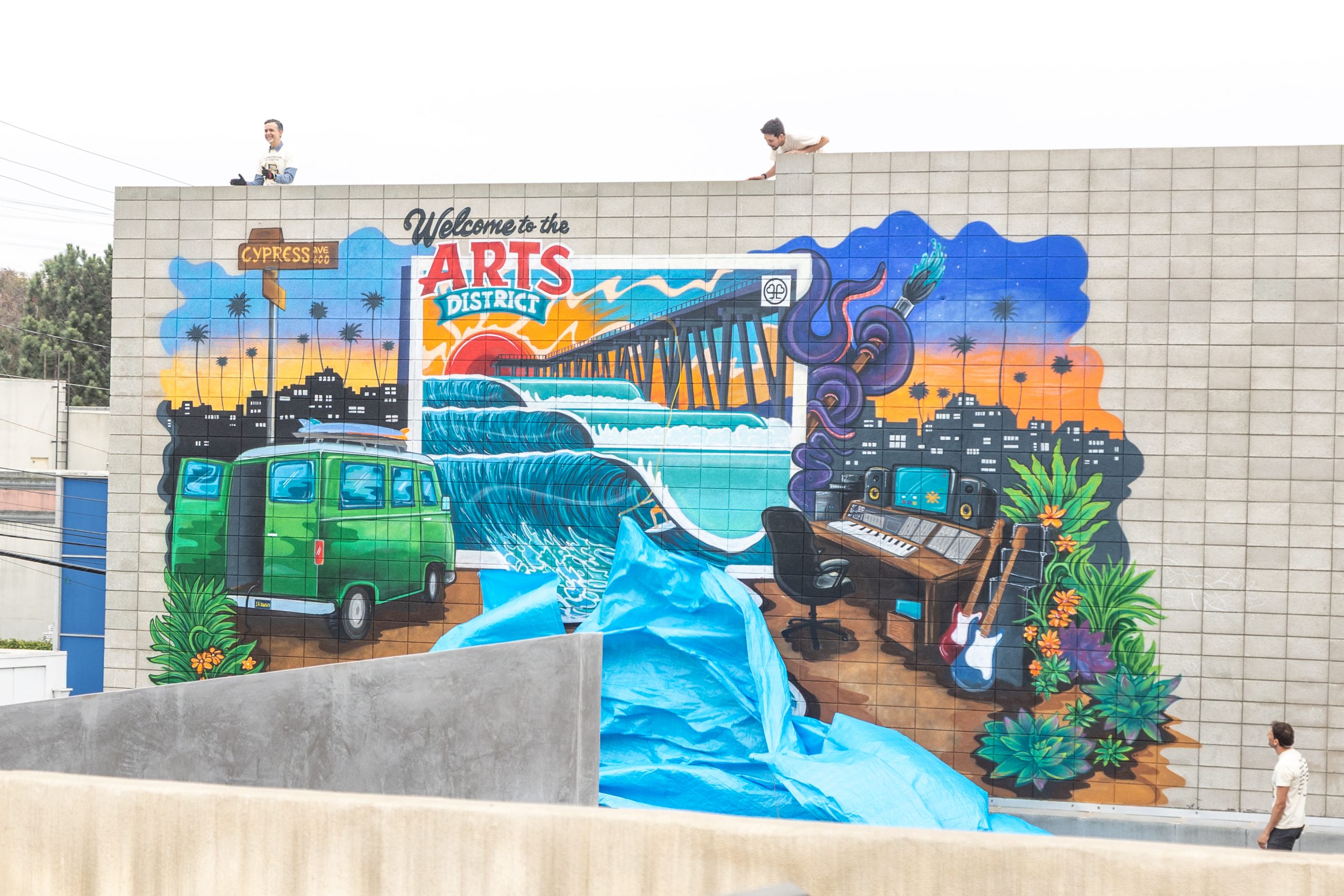 Leadership Hermosa unveils newest Arts District mural