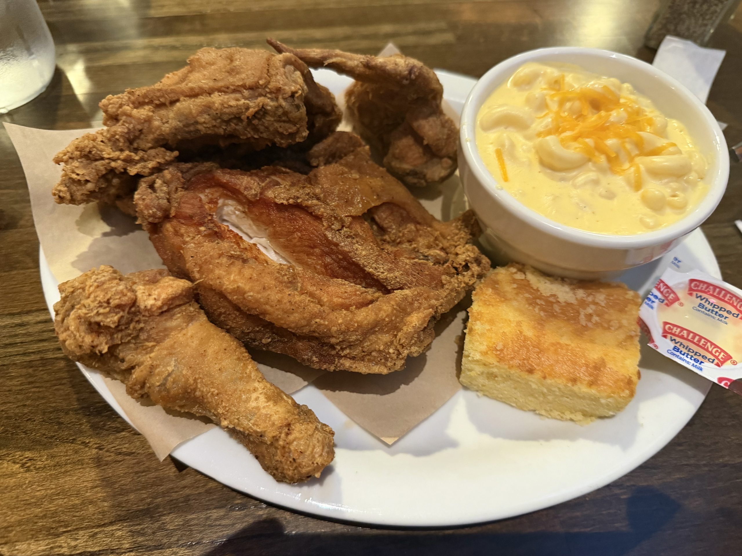 Restaurant Review – Redondo Beach Grill: Everyday fare, ragin cajun flair