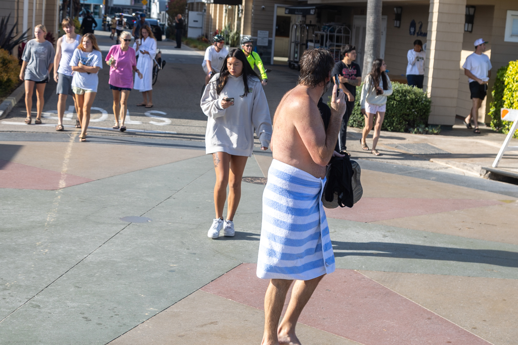 Bomb scare prompts evacuation of Hermosa Beach Strand, north of the pier